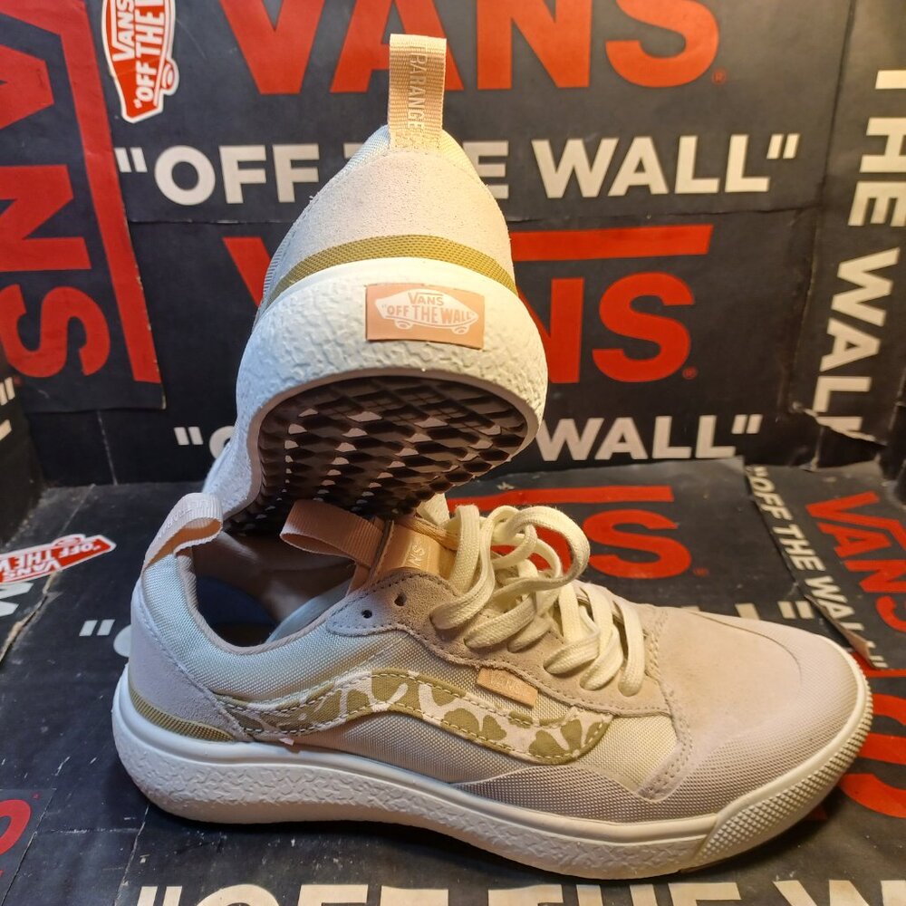 Vans Men's 6/Women's 7.5 Ultrarange Exo SE Groovy Floral Khaki VN0A4UWMKHK Rare